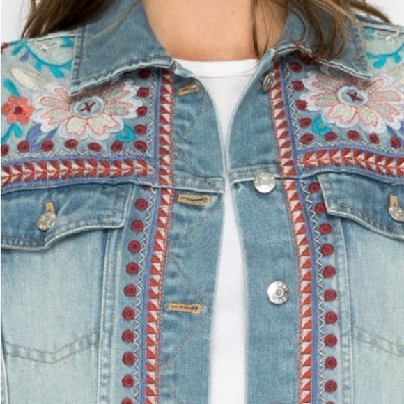 Johnny Was Oman Heavily Embroidered Denim Jacket NWT - Picture 3 of 9